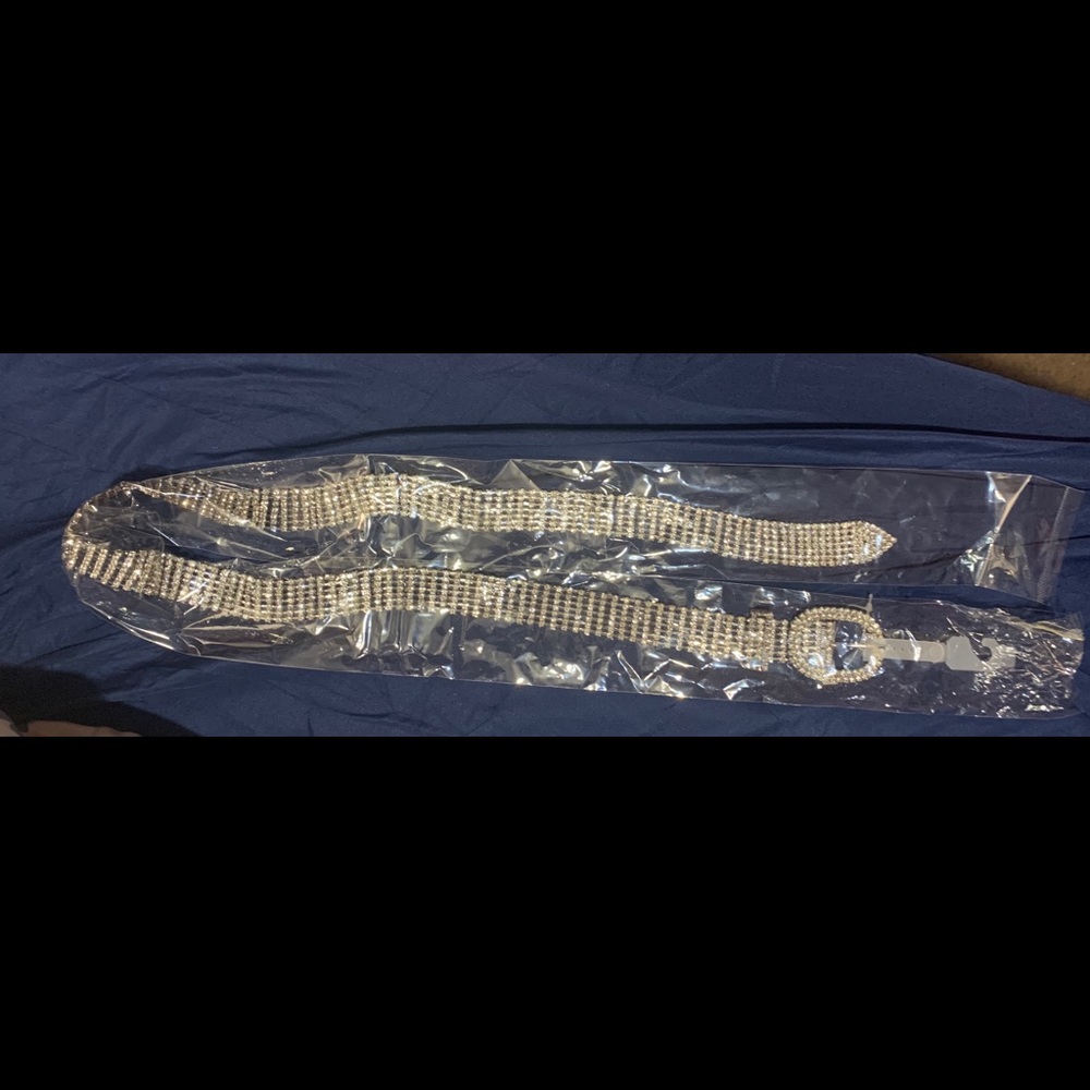 Women’s rhinestone belt